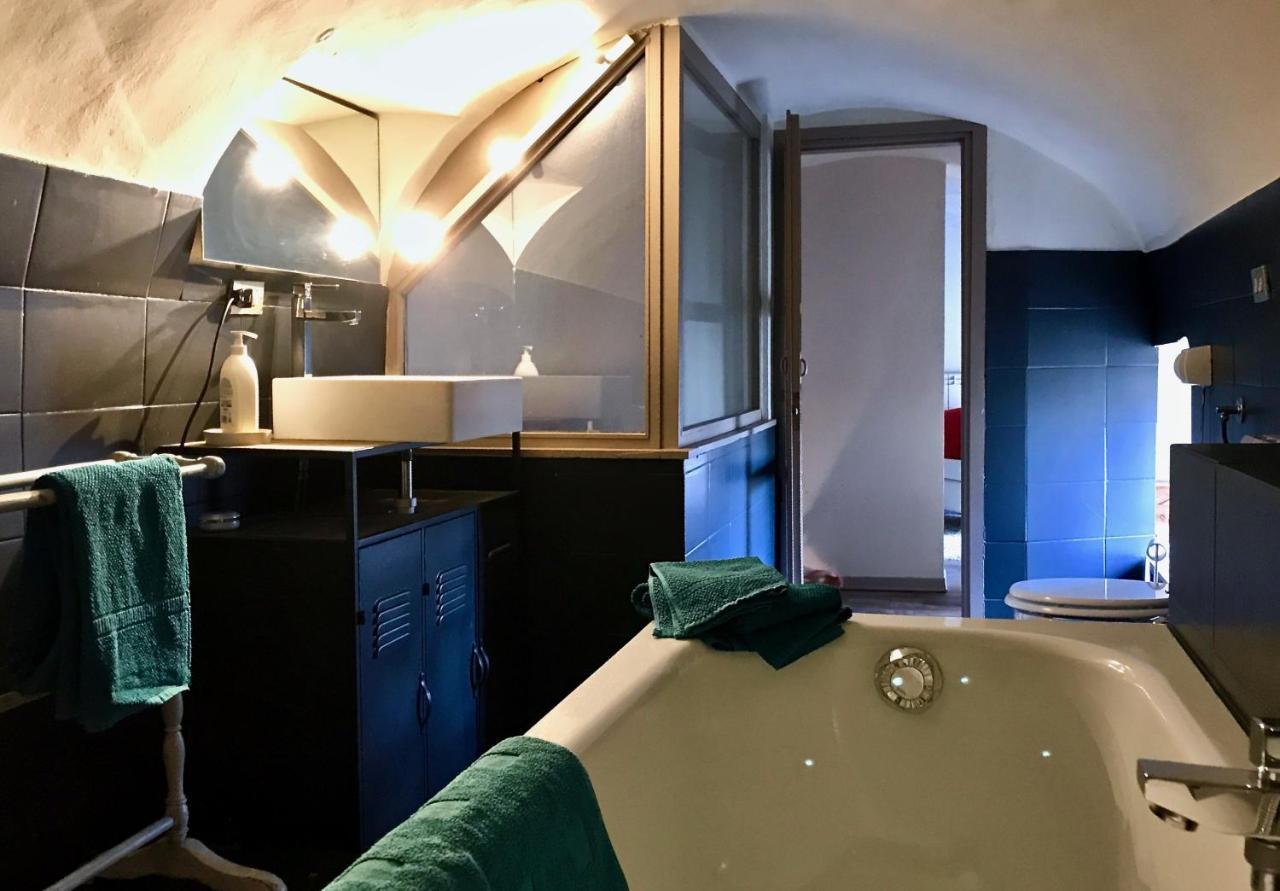 A Casa Nostra Nel Centro Storico Appartement Turijn Buitenkant foto